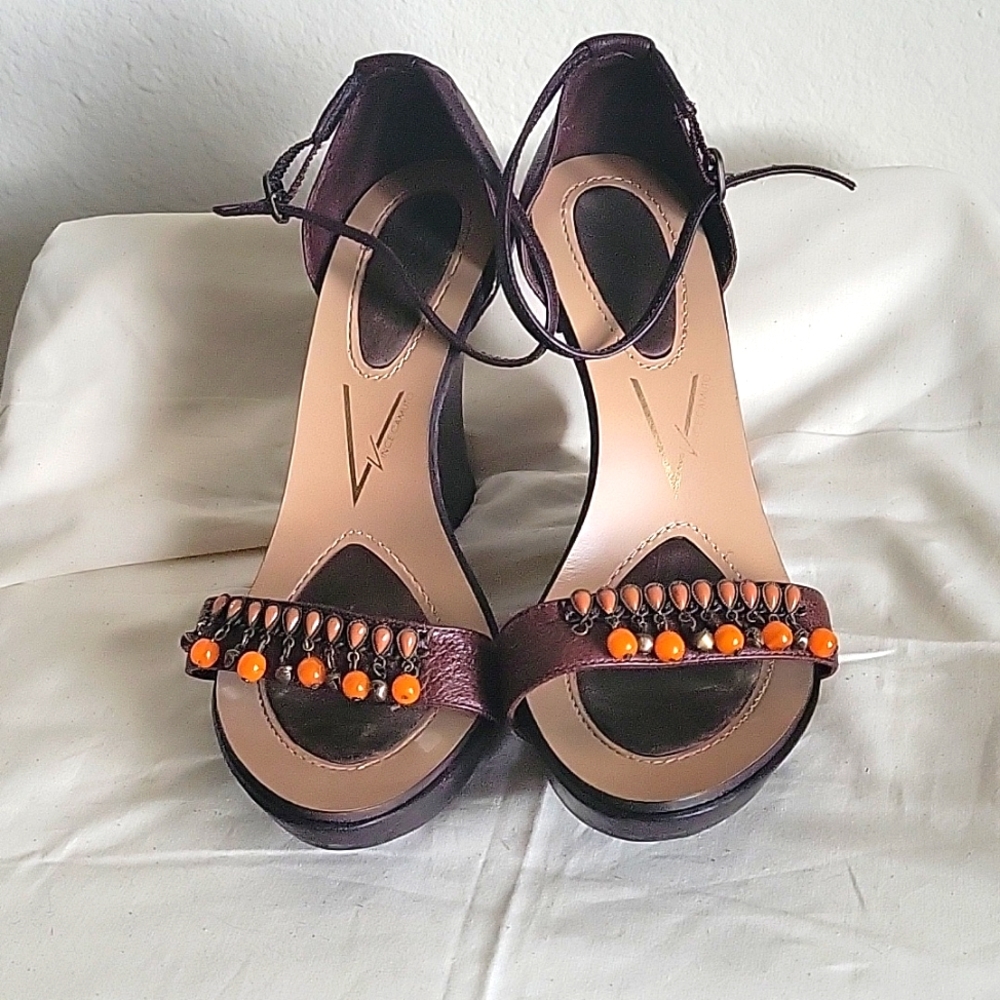 Vince Camuto Wedges. Size 8M